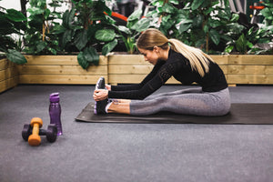 Cleaning and Deodorizing Your Yoga Mat: A Comprehensive Guide